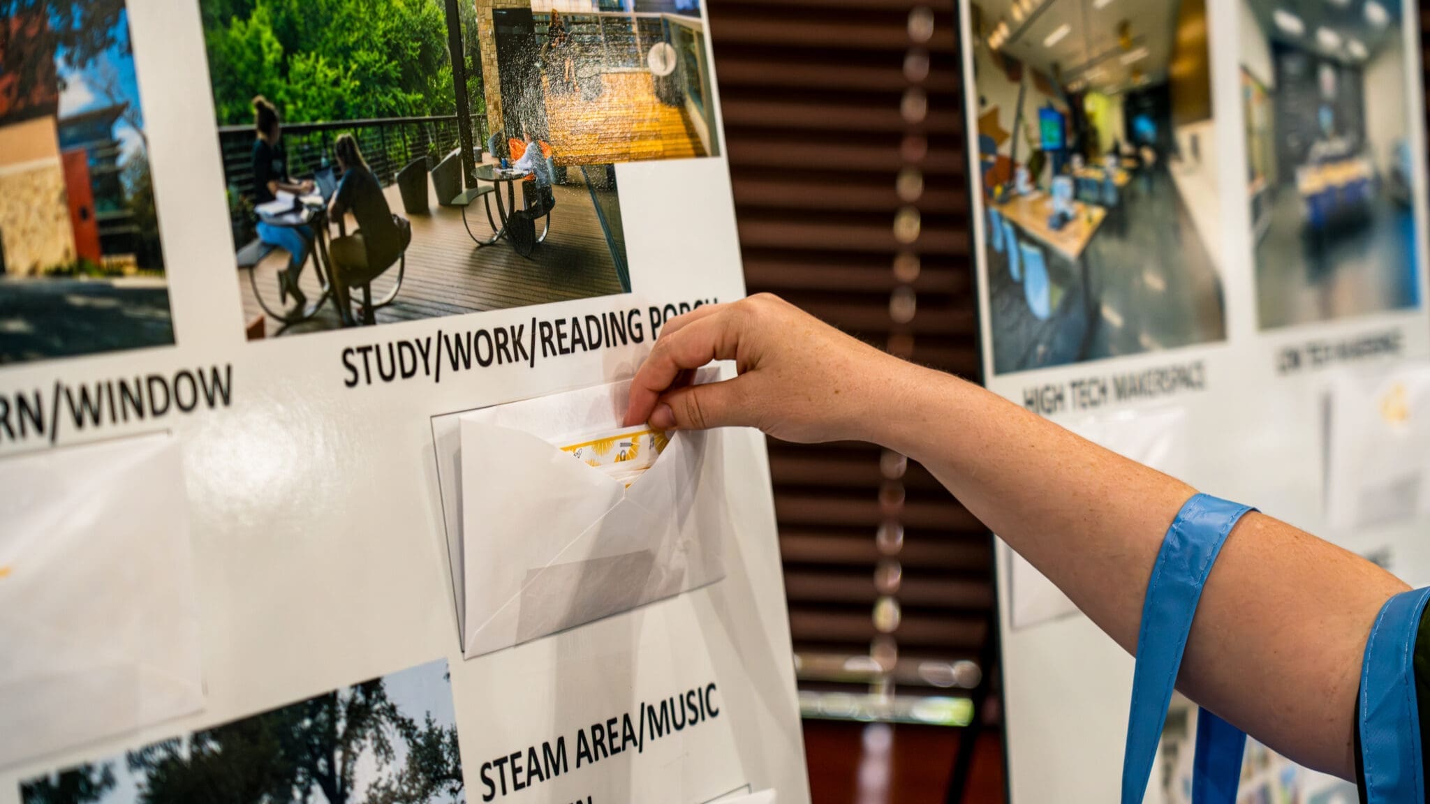 Turning the Page Help Guide the Kyle Public Library Master Plan